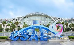 第10届南博会首批参展品顺利运抵昆明滇池国际会展中心并开始布展
